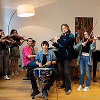 Guy Mintus beim Improvisationskurs der Sing- und Musikschule Landsberg