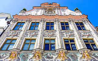 Blick auf das alte Historische Rathaus in der Stadt Landsberg am Lech