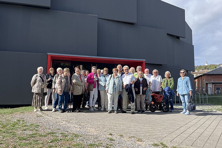 Ein Tag voller faszinierender Eindrücke: Die Fahrt des Landsberger Seniorenbeirats führte 30 Seniorinnen und Senioren nach Pforzheim und unter anderem in die beeindruckende Amazonaswelt des Gasometers.